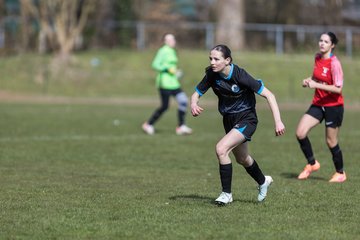 Bild 375 - wBJ VfL Pinneberg - Waldd�rfer SV : Ergebnis: 5:0